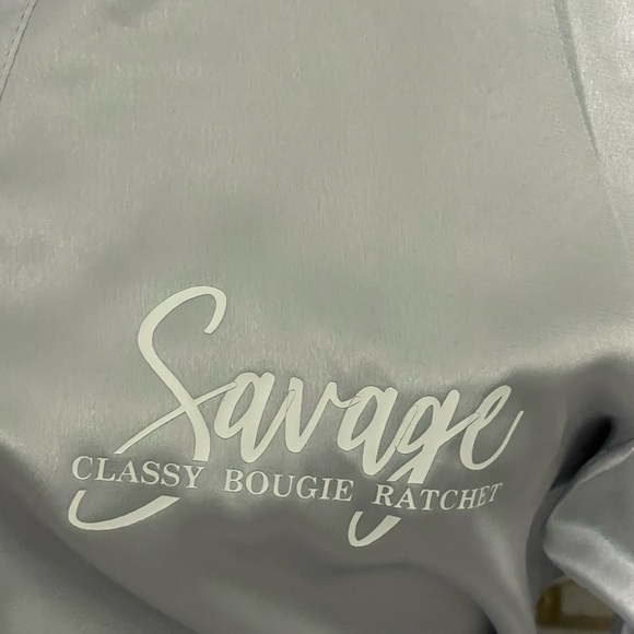 Savage Robe. - Picture 2 of 4